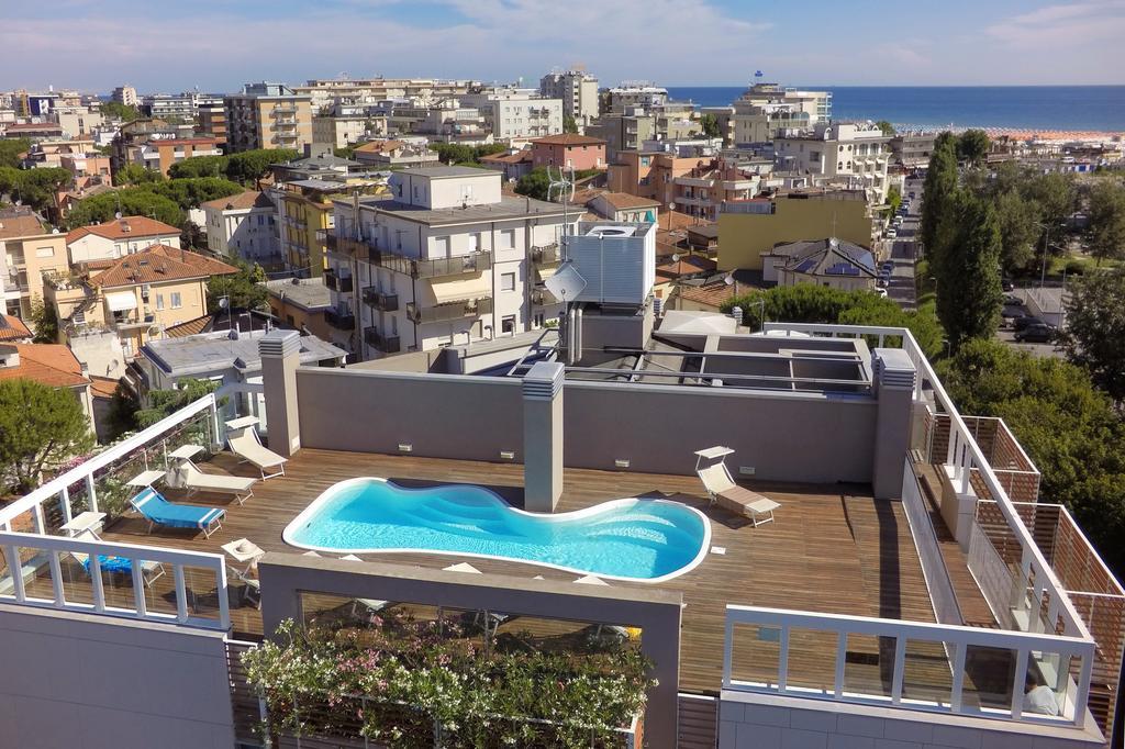 Residence Delfina Rimini Exterior foto