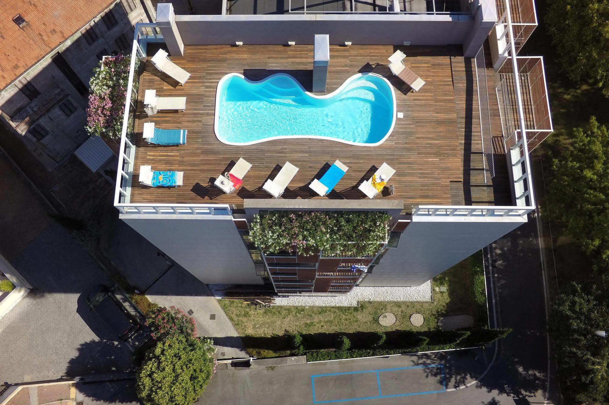 Residence Delfina Rimini Exterior foto
